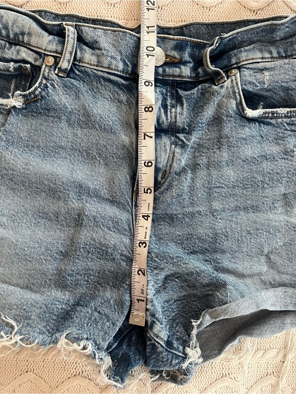 Loft Light Blue Cotton Women’s Denim Jean Shorts Size 4 or 27 Waist - Picture 13 of 15